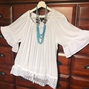 Melissa Paige- White Boho Peasant Top EUC